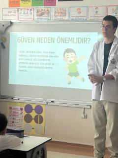 Evrensel Kolej